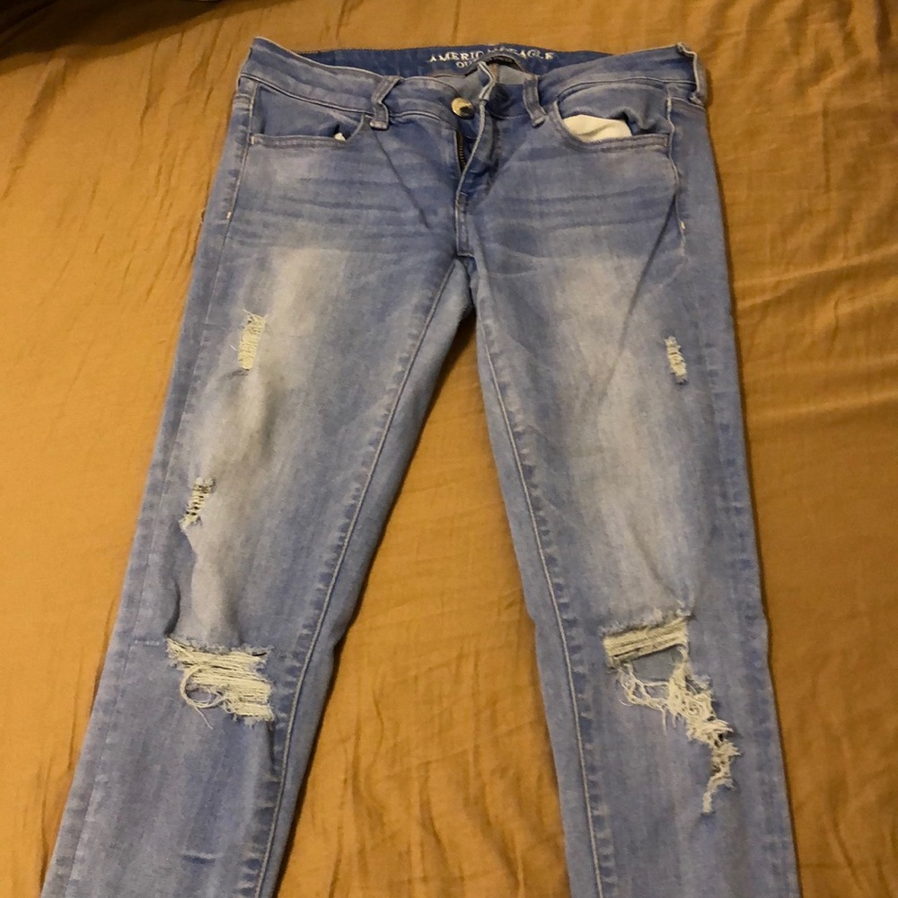 American Eagle distressed  jegging size 8